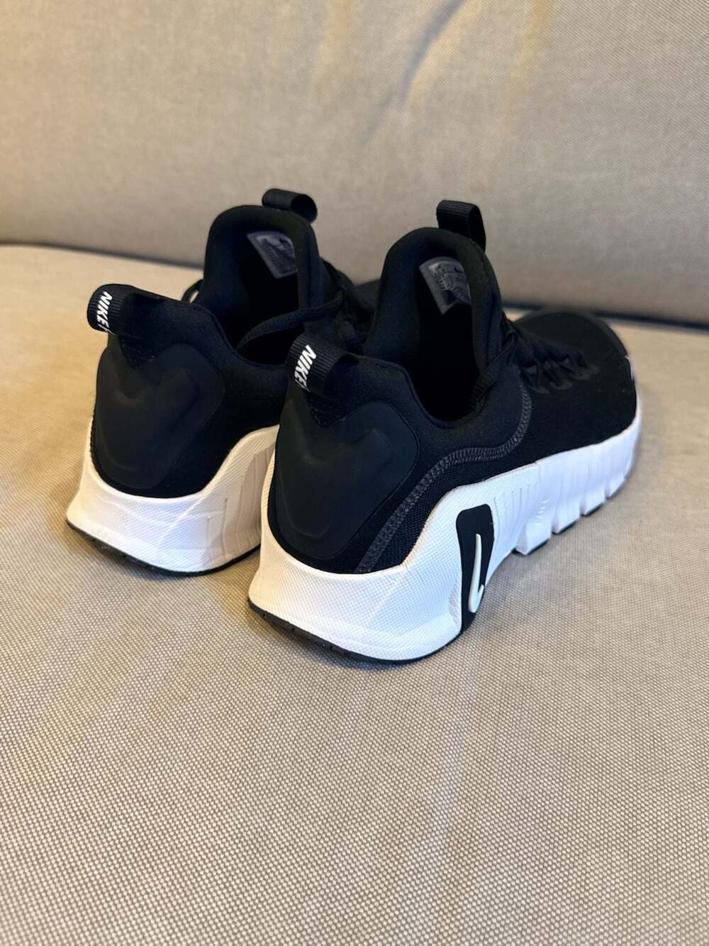 Nike Free Metcon 6 Training Sneakers - 10.5W / 9M - Picture 4 of 7